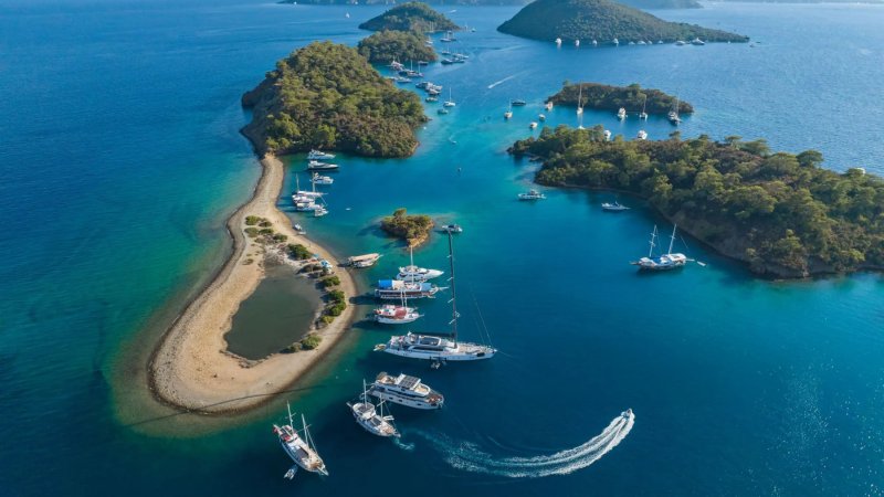 Bodrum | Mavi Yolculuğun Parlayan Yıldızı & Tarihin Efsane Şehri