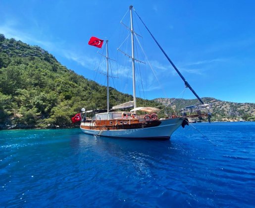 LUXURY GULET FOR 8 PEOPLE 