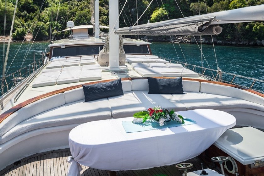 S NUR TAYLAN | LÜKS GULET KİRALAMA & MAVİ TUR | Okeanosyatcilik