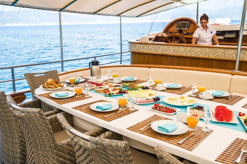 S NUR TAYLAN | LÜKS GULET KİRALAMA & MAVİ TUR | Okeanosyatcilik