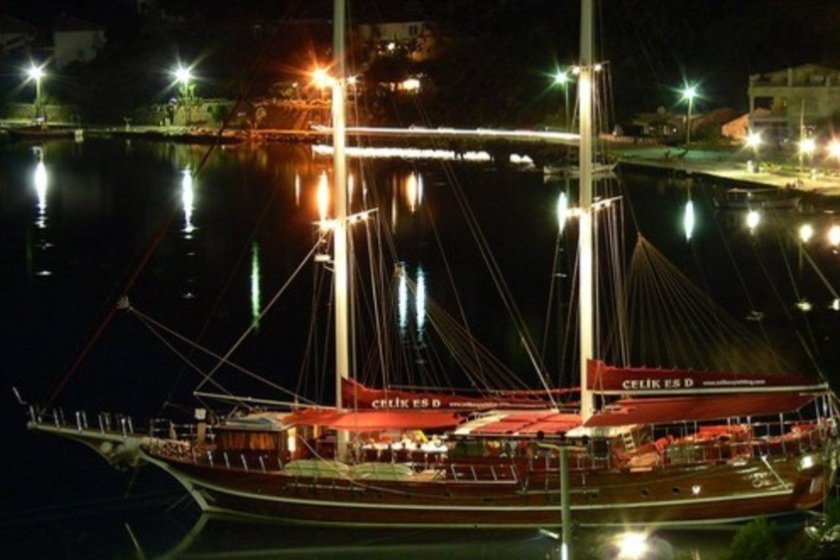 ÇELİK ES D | LÜKS GULET YELKEN & MAVİ TUR | Okeanosyatcilik