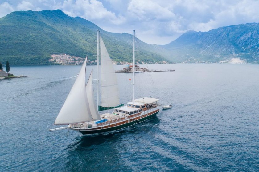 SADRİ USTA 1 | FETHİYEDE TEKNE TATİLİ | UNUTULMAZ KOYLARDA TEKNE GEZİSİ | Okeanosyatcilik