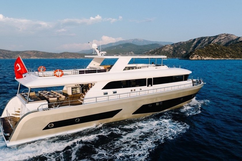 BY C.F TRAWLER | FETHIYE DELUXE 9 KIŞILIK TRAWLER KIRALAMA | Okeanosyatcilik