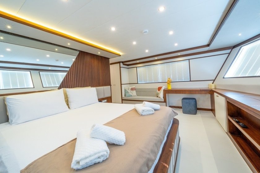 BY C.F TRAWLER | FETHIYE DELUXE 9 KIŞILIK TRAWLER KIRALAMA | Okeanosyatcilik