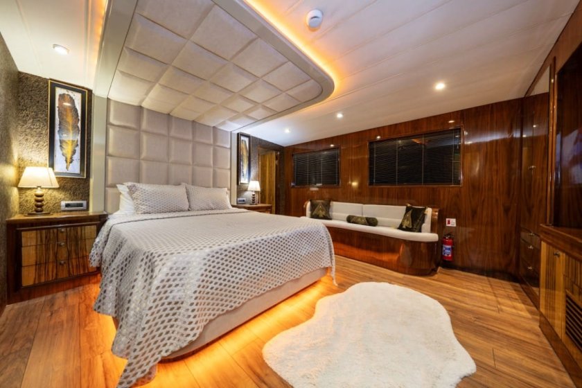 SIMAY F TRAWLER | FETHIYE DELUXE 8 PERSON TRAWLER CHARTER | Okeanosyatcilik