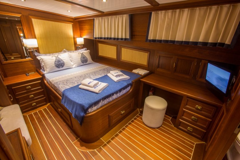 ECE BERRAK | 10 KİŞİLİK 5 KAMARA KLİMALI ULTRA LÜKS GULET EGE TEKNE TURU | Okeanosyatcilik