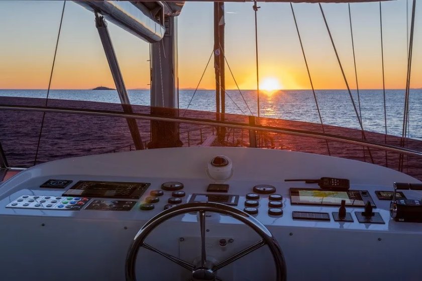 LONG ISLAND | 10 KİŞİLİK MARMARİS TEKNE TURU & YAT KİRALAMA