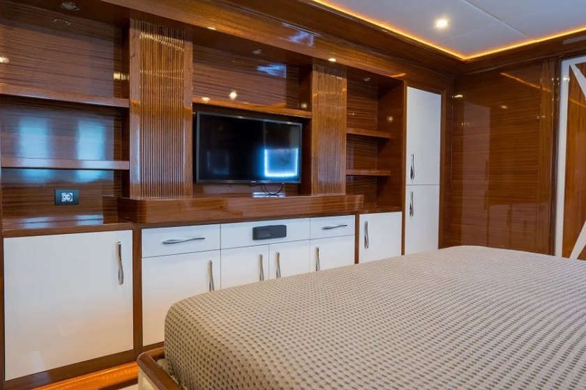 LONG ISLAND | 10 KİŞİLİK MARMARİS TEKNE TURU & YAT KİRALAMA