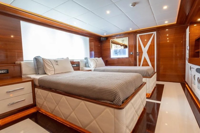 LONG ISLAND | 10 KİŞİLİK MARMARİS TEKNE TURU & YAT KİRALAMA