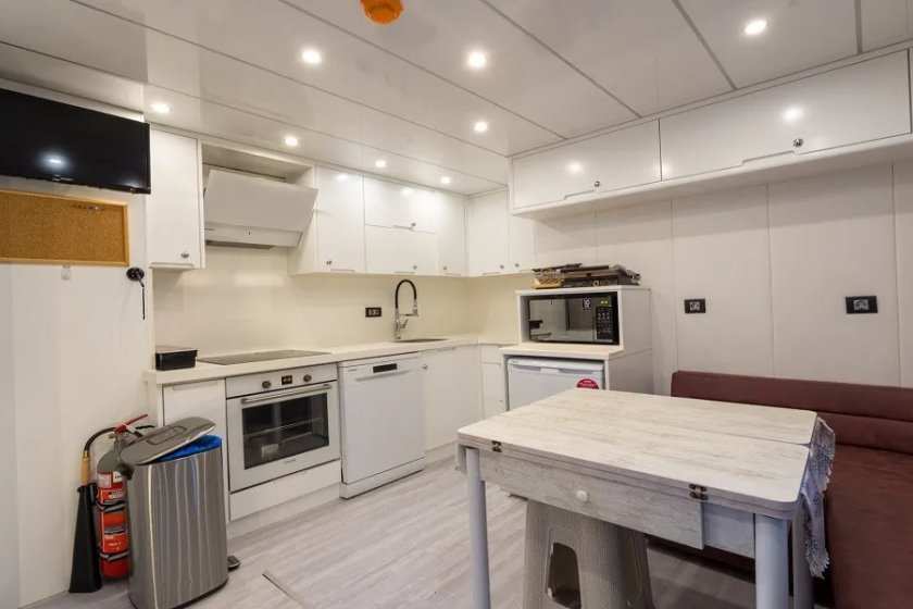 LONG ISLAND | 10 KİŞİLİK MARMARİS TEKNE TURU & YAT KİRALAMA