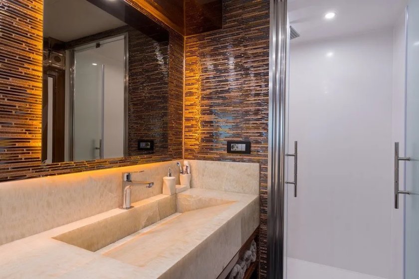 LONG ISLAND | 10 KİŞİLİK MARMARİS TEKNE TURU & YAT KİRALAMA