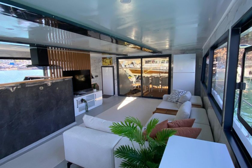 TRAWLER LAGERTHA | 8 KİŞİLİK LÜKS TRAWLER