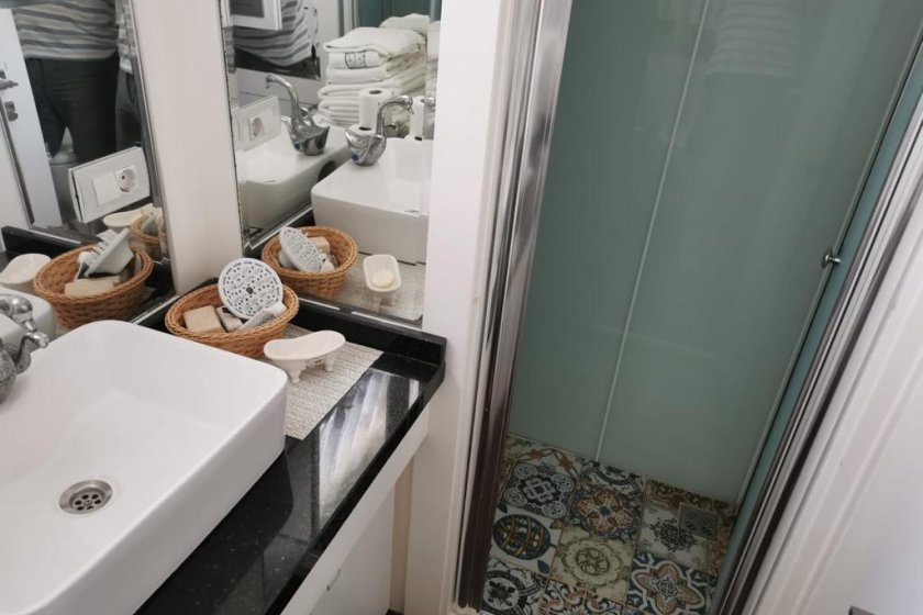 RUZANNA 1 | FETHİYE GÖCEK KİRALIK LÜKS 3 KABİN TRAWLER