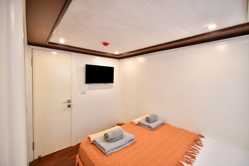 RUZANNA 1 | FETHİYE GÖCEK KİRALIK LÜKS 3 KABİN TRAWLER