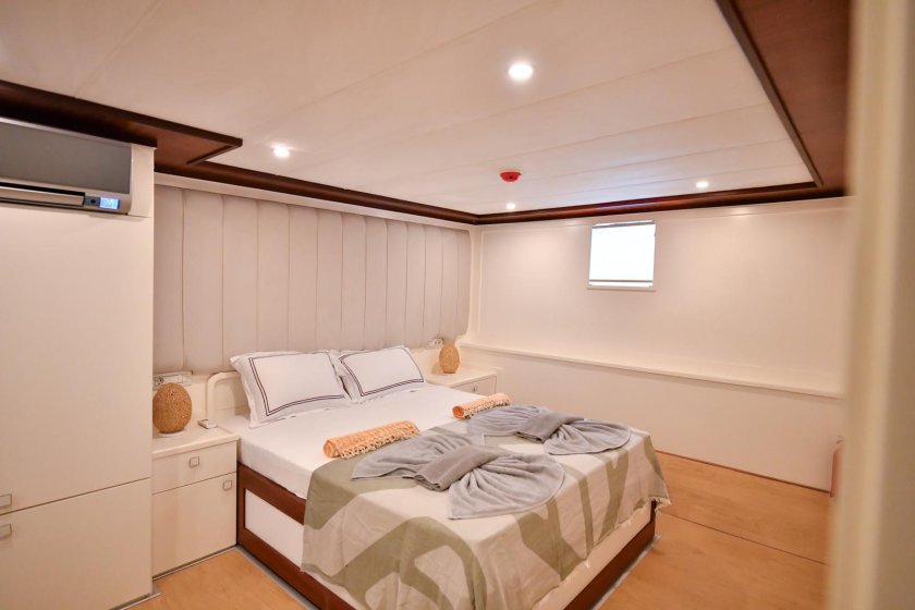 RUZANNA 1 | FETHİYE GÖCEK KİRALIK LÜKS 3 KABİN TRAWLER