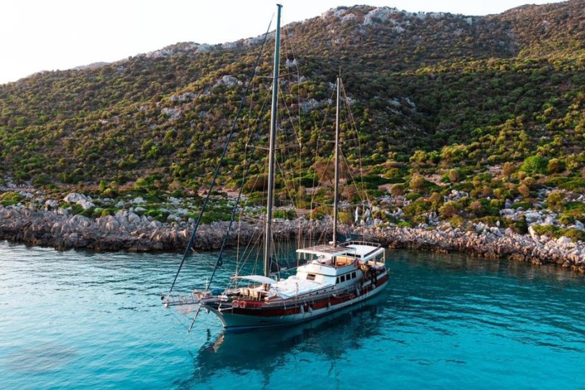 Gümüş 1 | Marmaris 8 Cabin VIP Gulet Charter | Okeanosyachting
