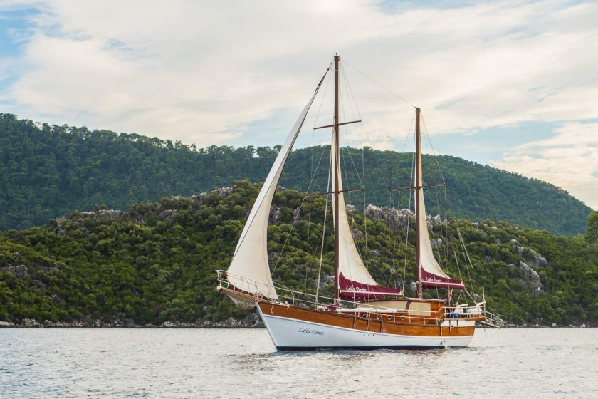 LAİLA DENİZ | 8 KİŞİLİK 4 KABİN KLİMALI GULET MARMARİS TEKNE TURU | Okeanosyatcilik