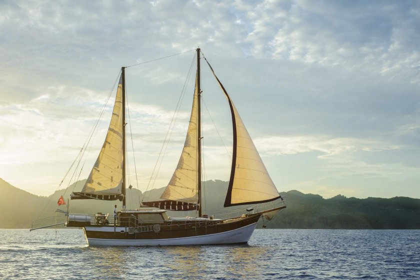 LAİLA DENİZ | 8 KİŞİLİK 4 KABİN KLİMALI GULET MARMARİS TEKNE TURU | Okeanosyatcilik