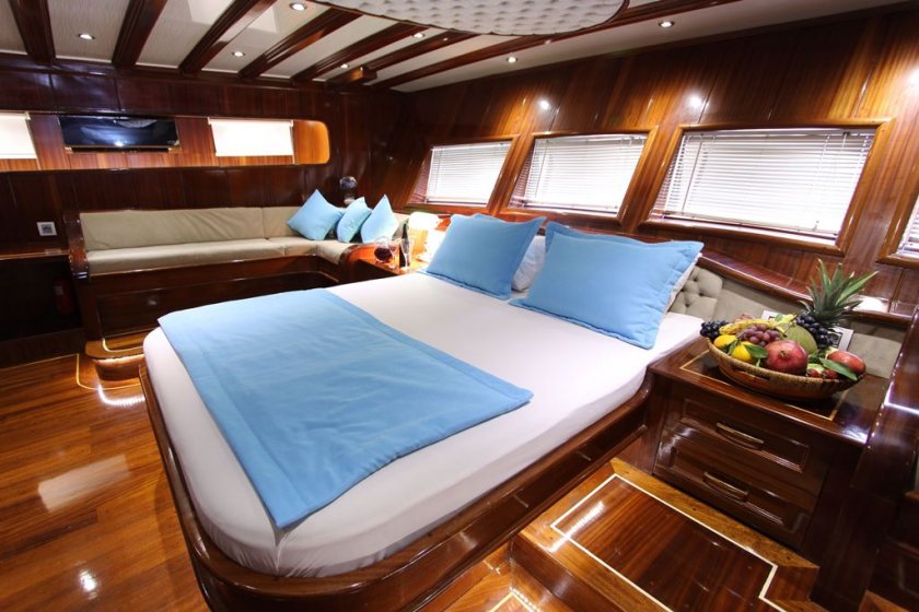 DEAR LİLA | 12 KİŞİLİK 6 KAMARALI LÜKS MAVİ TUR GULETİ | Okeanosyatcilik