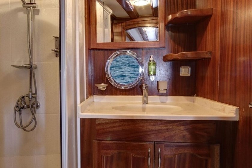 ALEYNA 3 | 12 KİŞİLİK KONFORLU MAVİ YOLCULUK GULETİ | Okeanosyatcilik