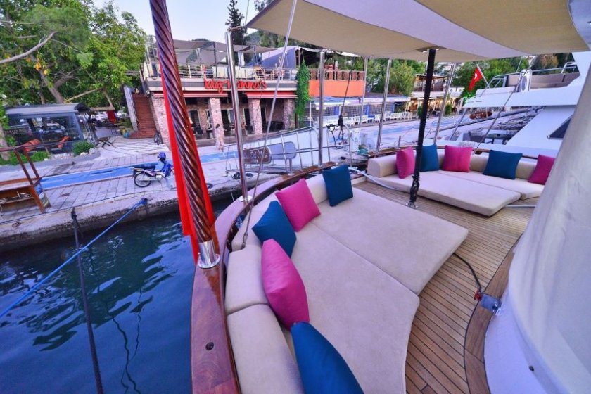 LUCE DEL MARE | FETHİYE 10 KİŞİLİK ULTRA LÜKS MAVİ YOLCULUK GULETİ | Okeanosyatcilik