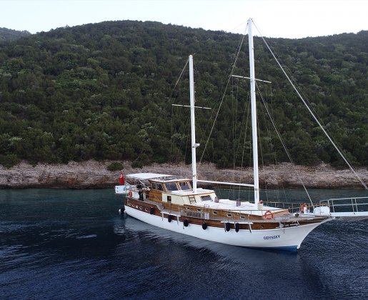14 KİŞİLİK EKONOMİK GULET İLE BODRUM TEKNE TURU