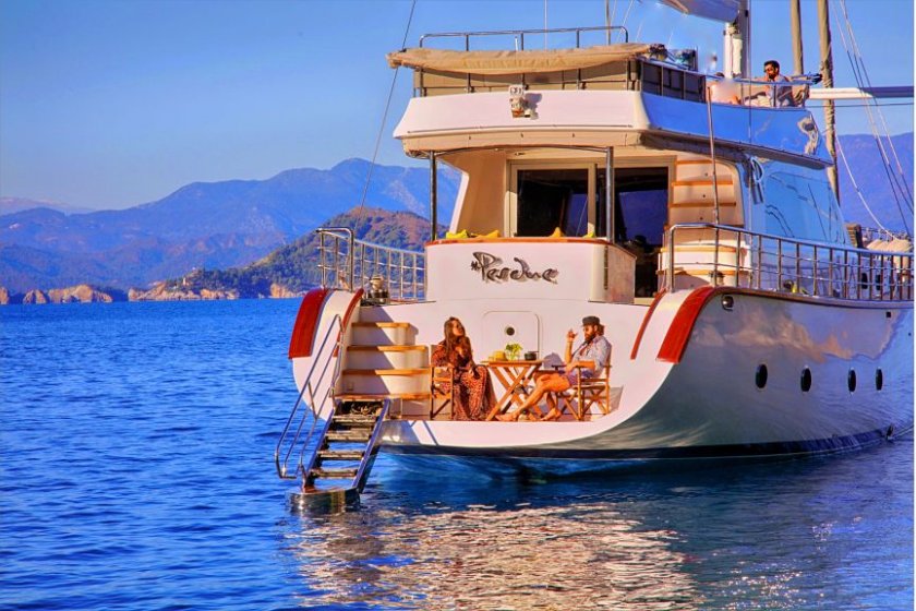 PERDUE | 6 KİŞİLİK LÜKS MAVİ TUR GULET | Okeanosyatcilik