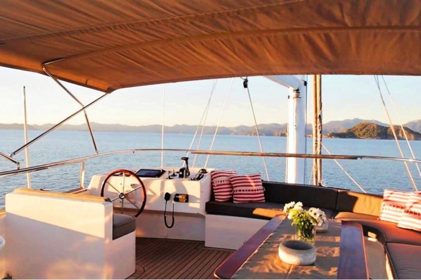 PERDUE | 6 KİŞİLİK LÜKS MAVİ TUR GULET | Okeanosyatcilik