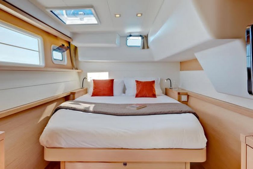 GÖCEK 8 KİŞİLİK KİRALIK LÜKS KATAMARAN