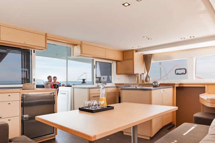 GÖCEK 8 KİŞİLİK KİRALIK LÜKS KATAMARAN