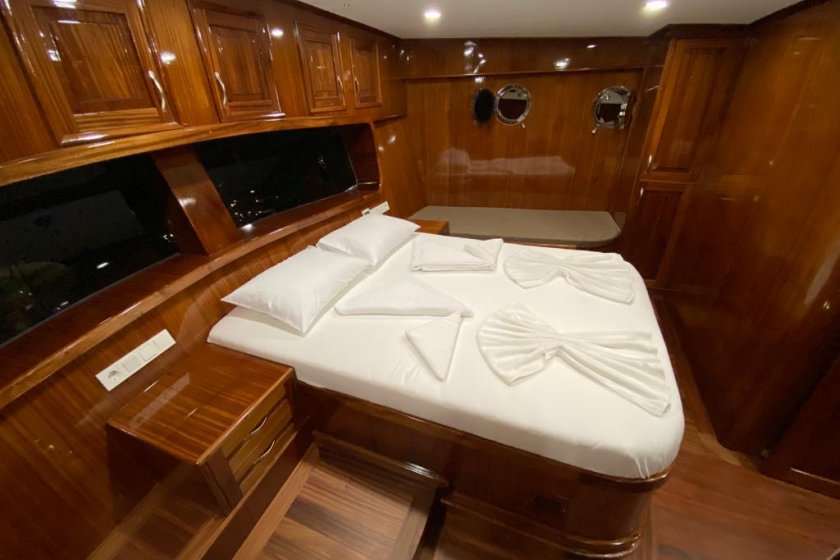 GULET EMİNE | 12 KİŞİLİK GULET İLE TEKNE TATİLİ | Okeanosyatcilik