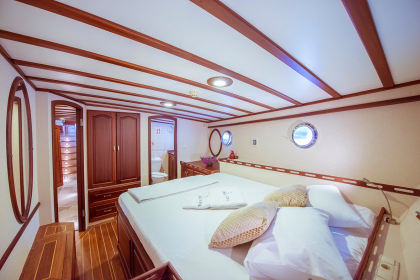 LARiN SU | LÜKS GULET KİRALAMA & ÖZEL YAT TURU | Okeanosyatcilik