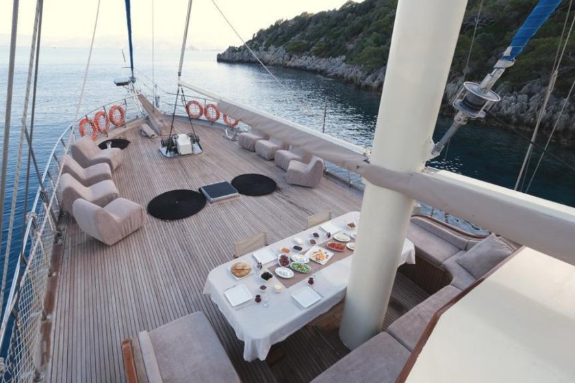 GRANDE PEDRA | 12 KİŞİLİK LÜKS FETHİYE MAVİ YOLCULUK GULETİ | Okeanosyatcilik