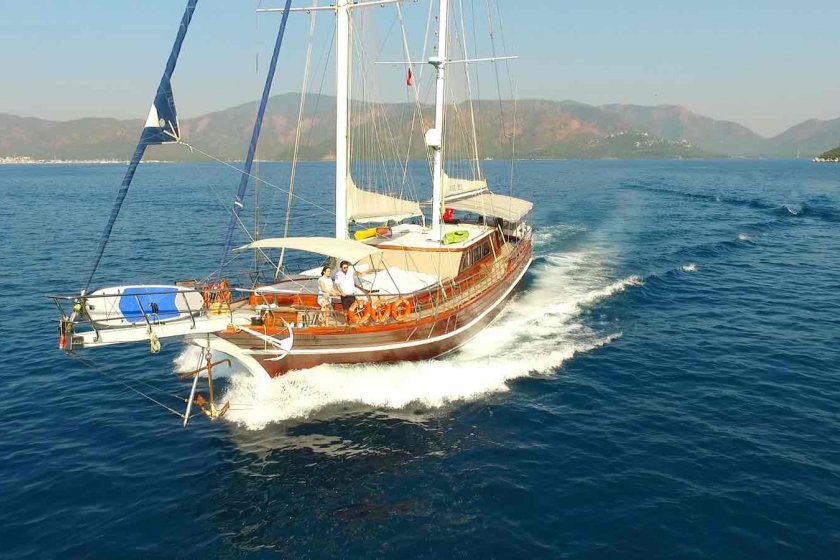 YÜCE BEY | 10 KİŞİLİK LÜKS YAT İLE MARMARİS MAVİ YOLCULUK | Okeanosyatcilik