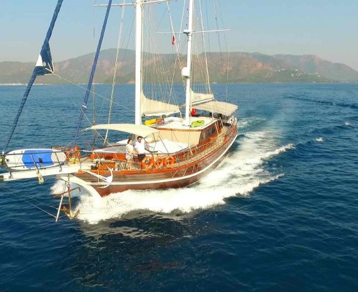 BOAT CRUISE TO MARMARIS WITH A LUXURY YACHT FOR 10 PEOPLE