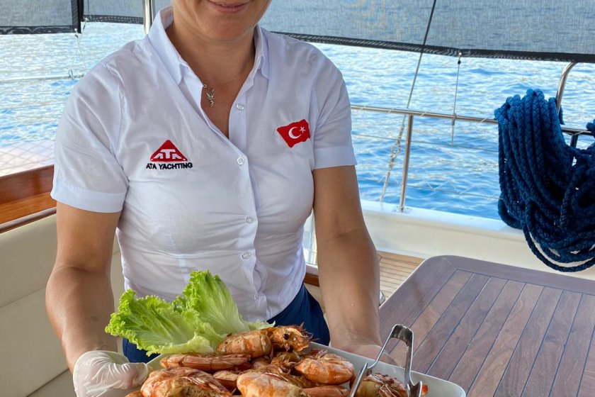 MRS ELCİH | 12 KİŞİLİK LÜKS GULET İLE GÖCEK KOYLARI | Okeanosyatcilik