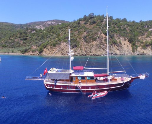 12 PEOPLE CAPACITY LUXURIOUS GULET IN GOCEK BAYS