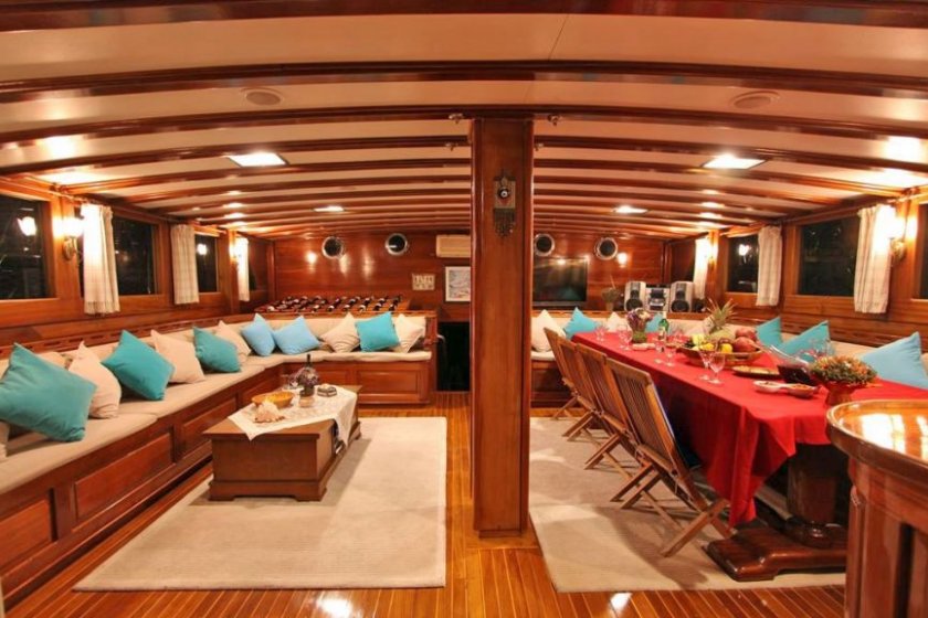 PRENSES SELİN | 18 KİŞİLİK BÜYÜK GRUPLAR İÇİN MAVİ TUR GULET | Okeanosyatcilik