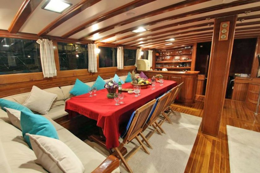 PRENSES SELİN | 18 KİŞİLİK BÜYÜK GRUPLAR İÇİN MAVİ TUR GULET | Okeanosyatcilik