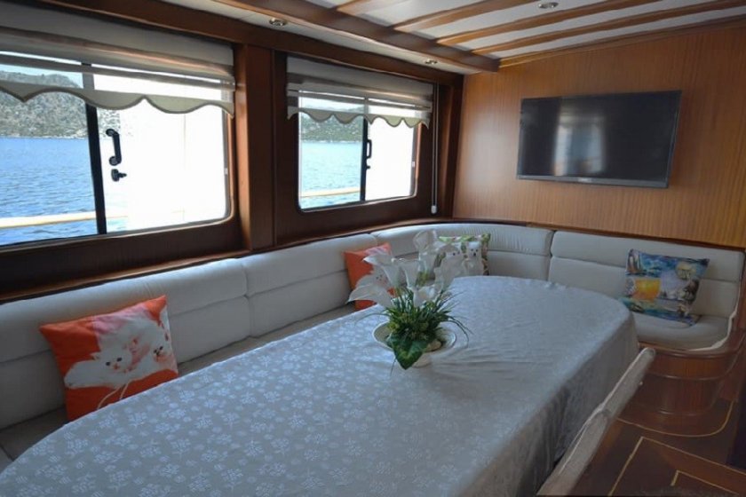 GAZİ KAPTAN | 14 KİŞİLİK KLİMALI GULET İLE HİSARÖNÜ MAVİ YOLCULUK TURLARI | Okeanosyatcilik