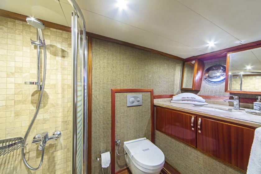 PERLA DEL MAR 2 | MAVİ YOLCULUK 12 KİŞİLİK MARMARİS TEKNE TURU | Okeanosyatcilik