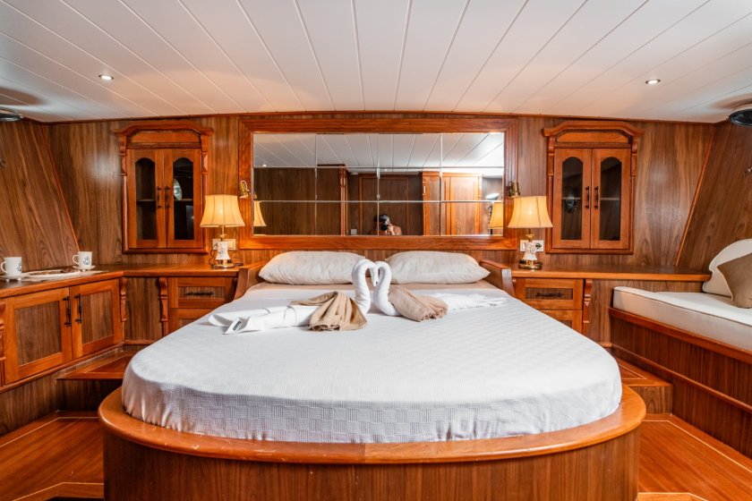 AFİLLİ | FETHİYE 10 KİŞİLİK LÜKS MAVİ TUR GULETİ | Okeanosyatcilik