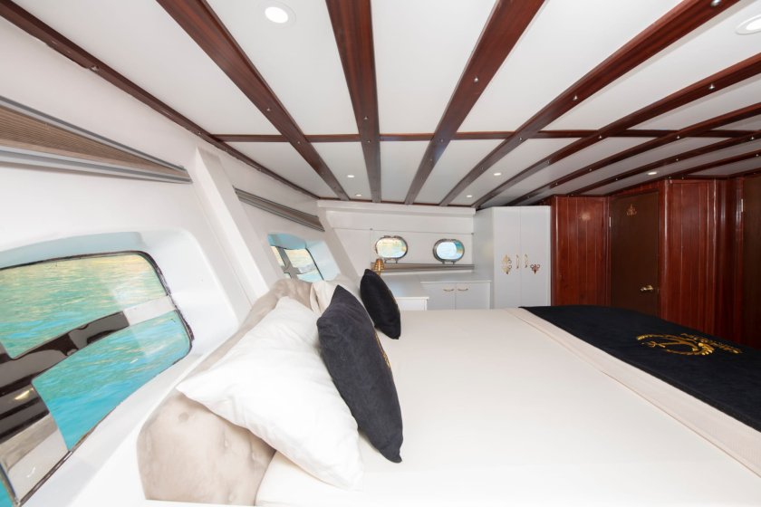 HÜLYAM 2 | 10 KİŞİLİK 5 KAMARALI STANDART PLUS GULET | Okeanosyatcilik