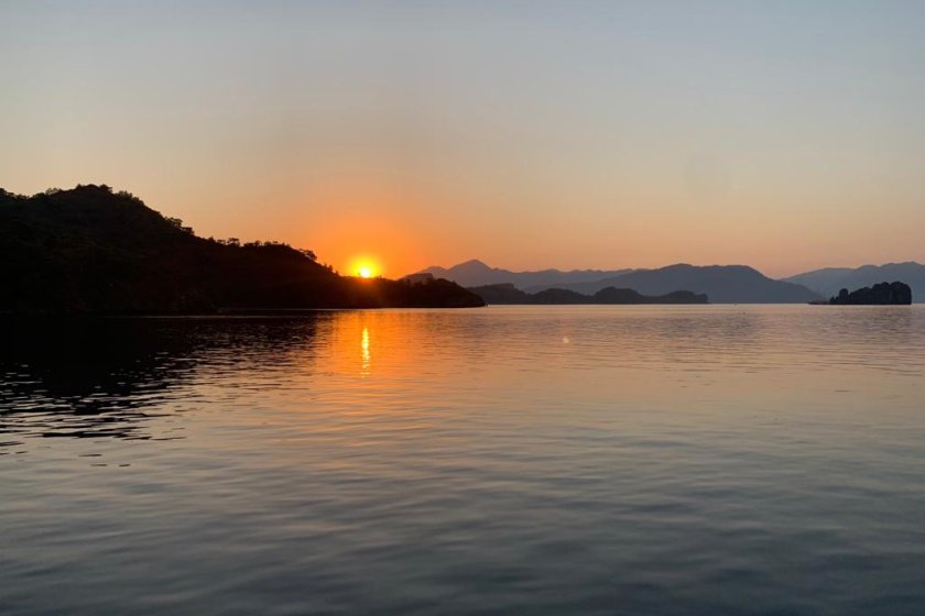 MAVİ YOLCULUK 12 KİSİLİK MARMARİS TEKNE TURU