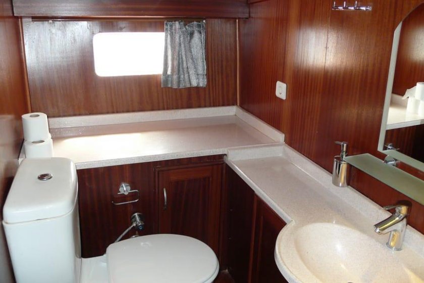 MAVİ YOLCULUK 12 KİSİLİK MARMARİS TEKNE TURU