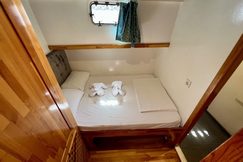 SİMİ | 16 KİŞİLİK KALABALIK FETHİYE TEKNE GEZİSİ | Okeanosyatcilik