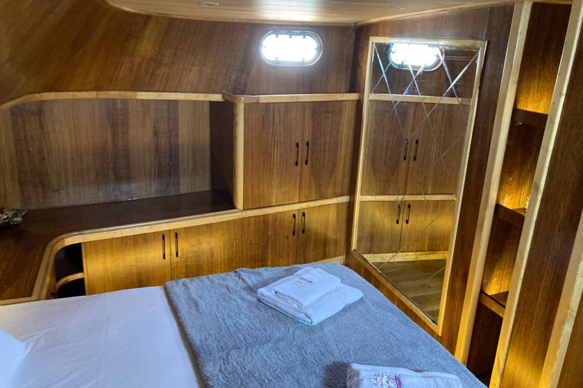 AHESTE | 8 KİŞİLİK EGE MAVİ YOLCULUK KİRALIK TEKNE | Okeanosyatcilik