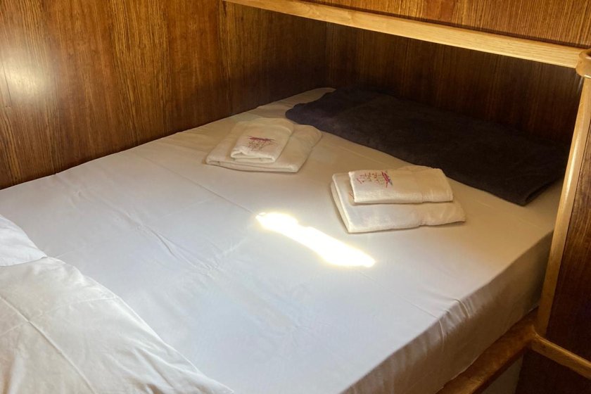 AHESTE | 8 KİŞİLİK EGE MAVİ YOLCULUK KİRALIK TEKNE | Okeanosyatcilik