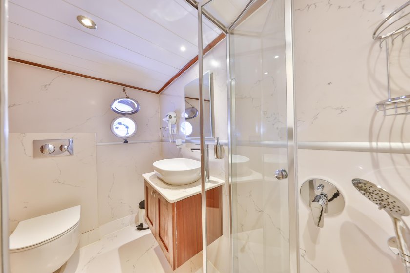 KASAPOĞLU 6 | 8 KİŞİLİK AİLELER VE GRUPLAR İÇİN TEKNE KİRALAMA FIRSATI | Okeanosyatcilik