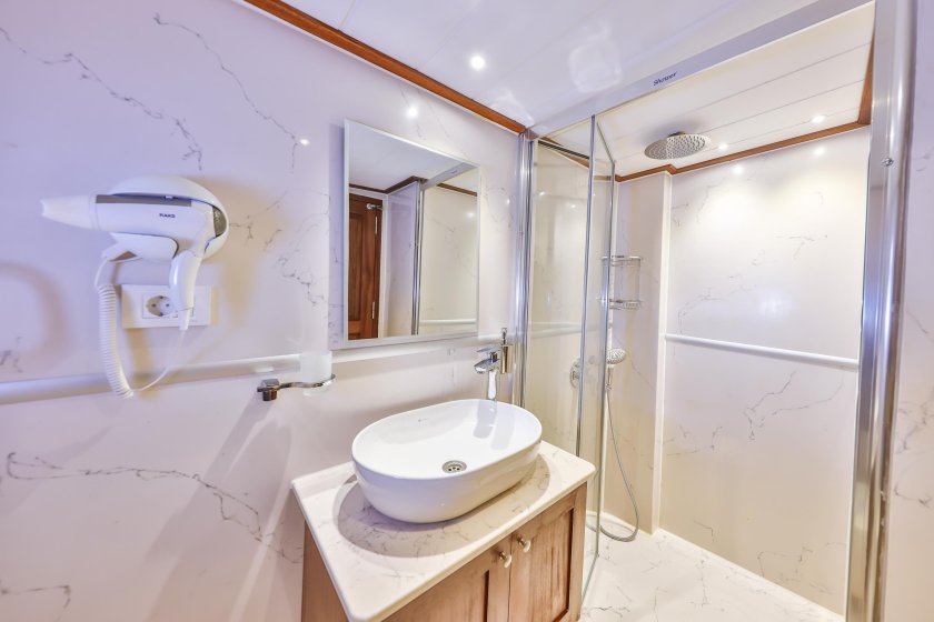 KASAPOĞLU 6 | 8 KİŞİLİK AİLELER VE GRUPLAR İÇİN TEKNE KİRALAMA FIRSATI | Okeanosyatcilik